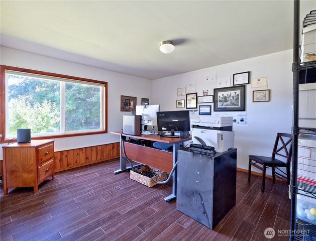 1273 SE Camano Drive, Camano Island, WA 98282