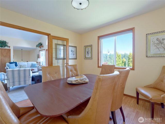 1273 SE Camano Drive, Camano Island, WA 98282