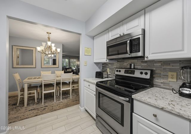 12 Valencia Rd Apt 2, Hilton Head Island, SC 29928