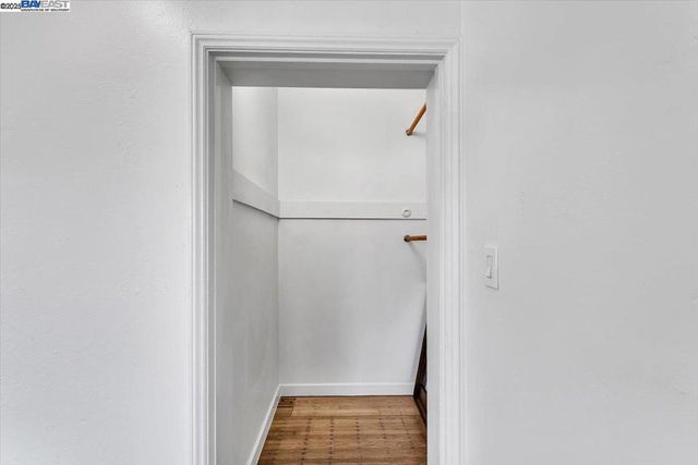 3300 Harrison St, Oakland, CA 94611