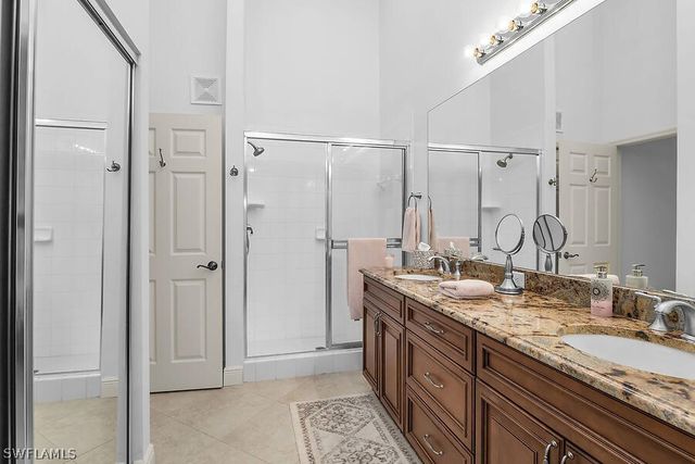 6730 Beach Resort DR 16, Naples, FL 34114