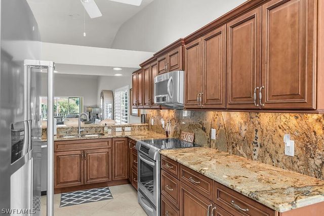 6730 Beach Resort DR 16, Naples, FL 34114