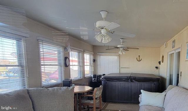 40 IOWA CT, Little Egg Harbor Twp, NJ 08087