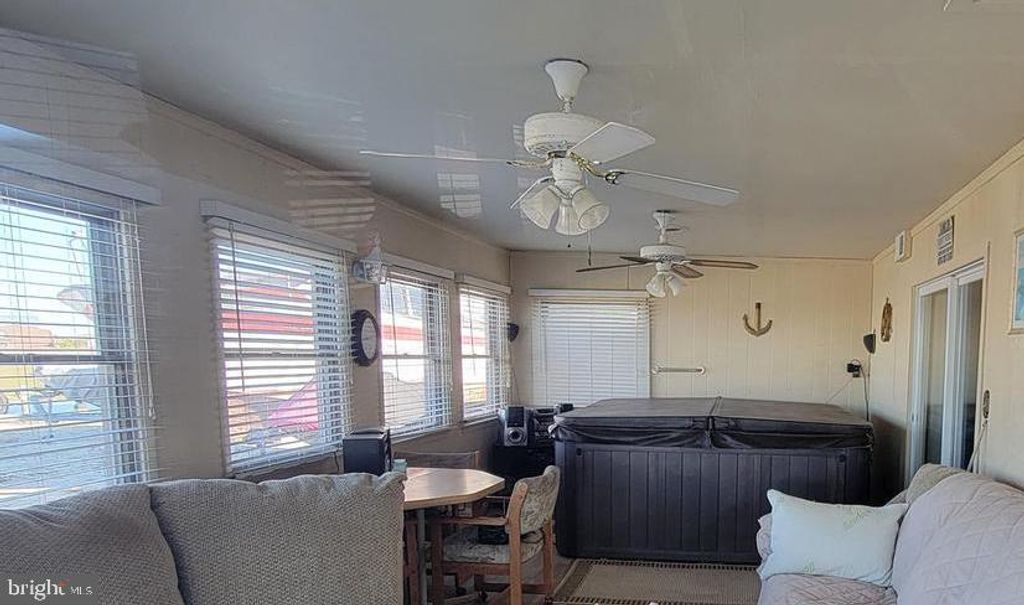 Image 24 of property listing at 40 IOWA CT, Little Egg Harbor Twp, NJ 08087