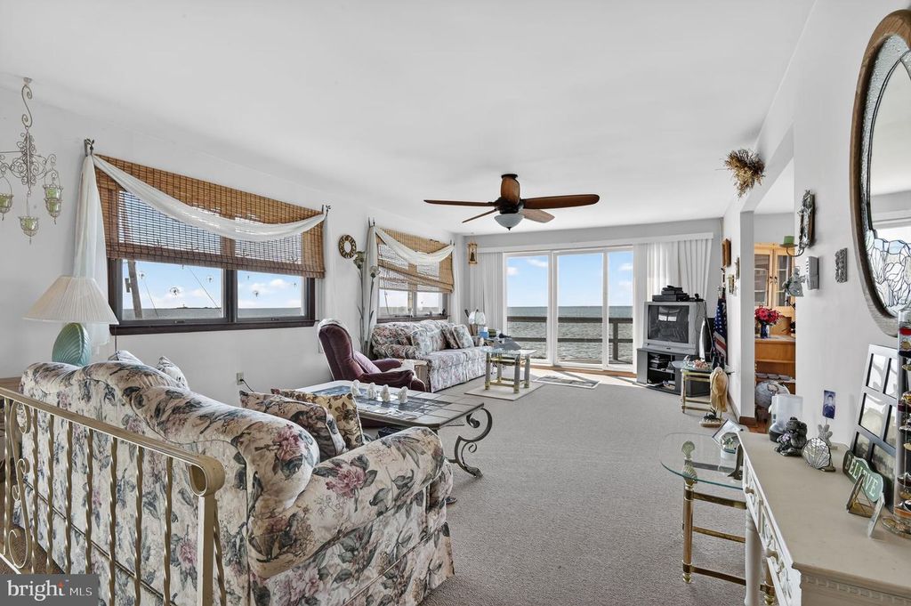Image 7 of property listing at 40 IOWA CT, Little Egg Harbor Twp, NJ 08087