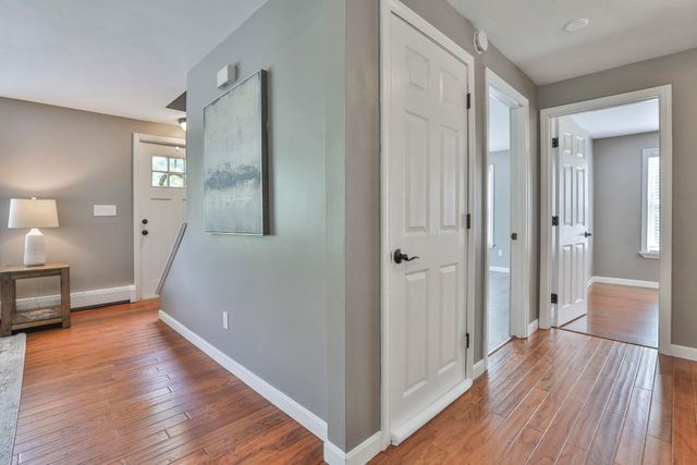 3 Evergreen Drive, Hudson, NH 03051