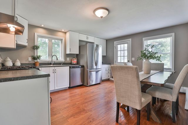 3 Evergreen Drive, Hudson, NH 03051