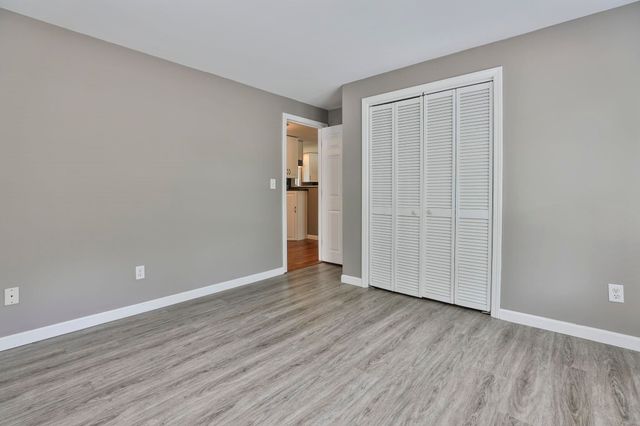 3 Evergreen Drive, Hudson, NH 03051