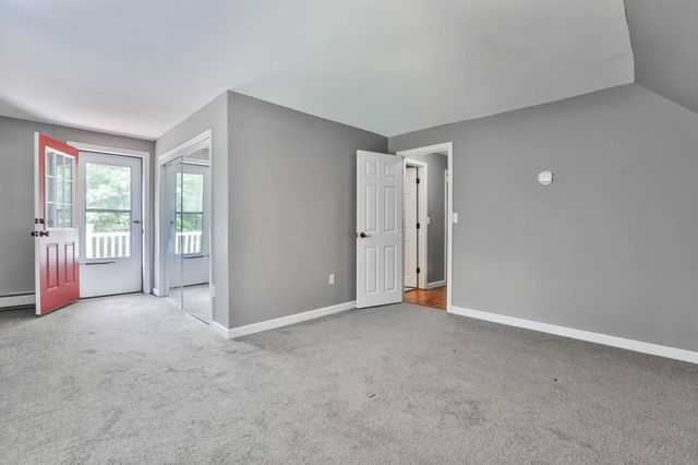 3 Evergreen Drive, Hudson, NH 03051