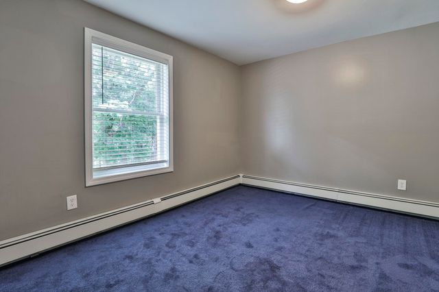 3 Evergreen Drive, Hudson, NH 03051