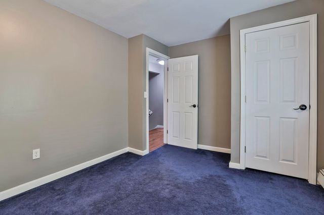 3 Evergreen Drive, Hudson, NH 03051