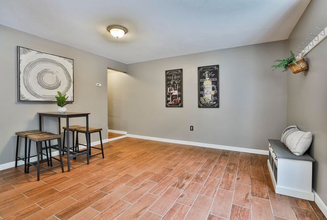 3 Evergreen Drive, Hudson, NH 03051