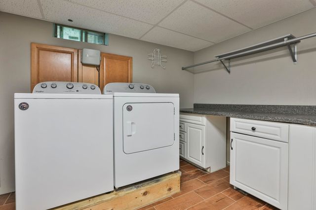 3 Evergreen Drive, Hudson, NH 03051