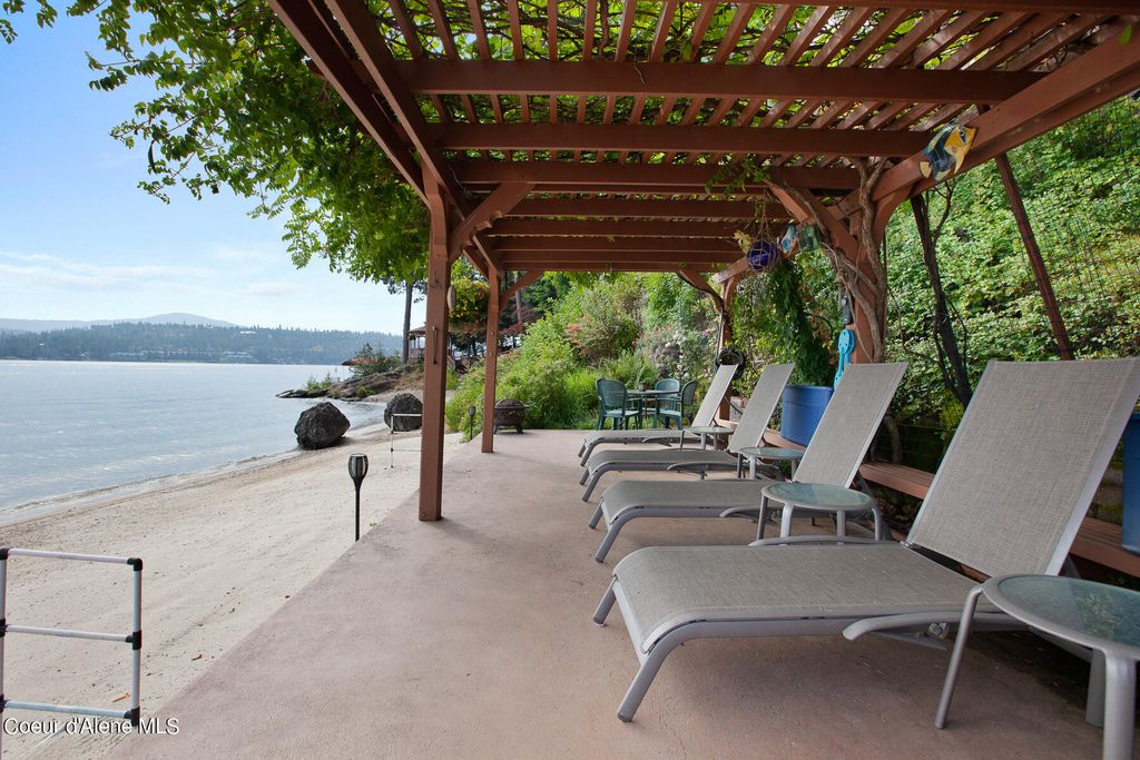 190 W EAGLE CREST DR, Coeur d'Alene, ID 83814 photo 13