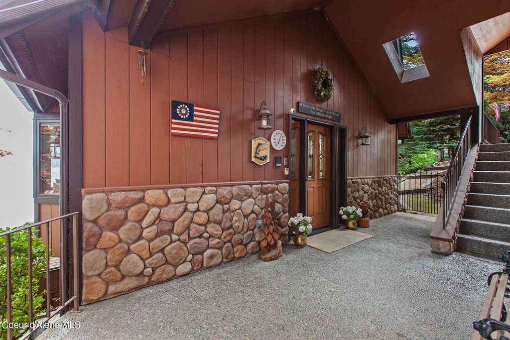 190 W EAGLE CREST DR, Coeur d'Alene, ID 83814 photo 18