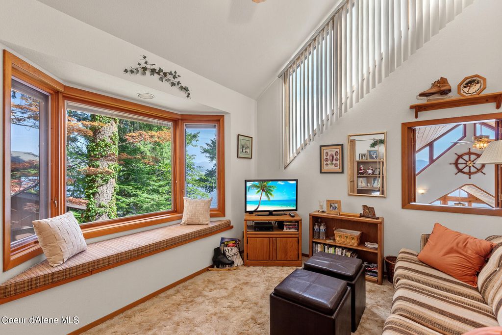 190 W EAGLE CREST DR, Coeur d'Alene, ID 83814 photo 35