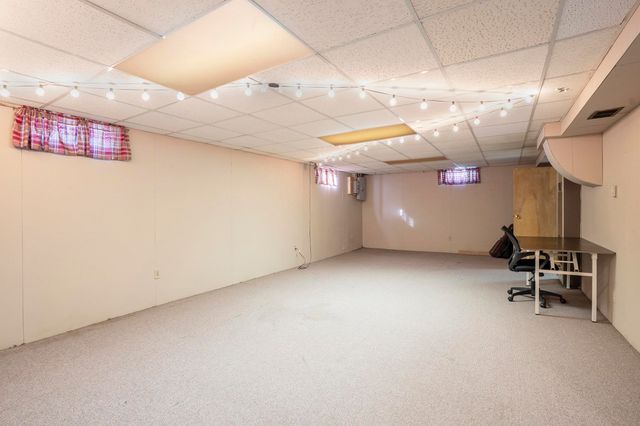 211 Hodson Avenue, Mishawaka, IN 46544