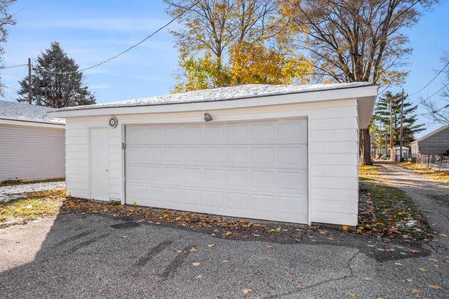 211 Hodson Avenue, Mishawaka, IN 46544