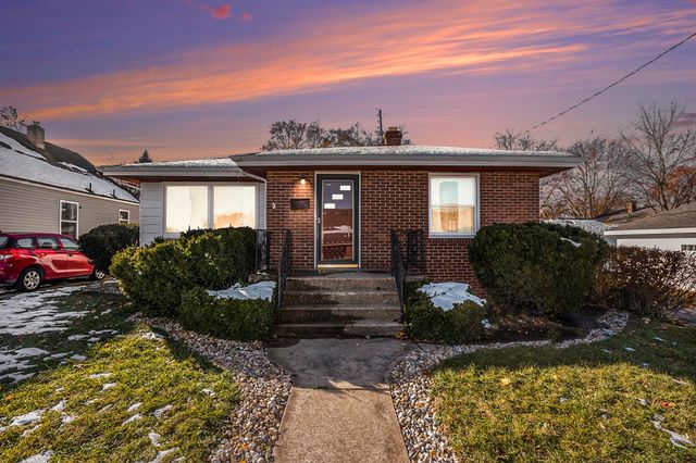 211 Hodson Avenue, Mishawaka, IN 46544