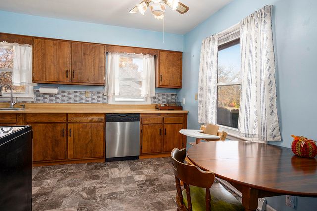 211 Hodson Avenue, Mishawaka, IN 46544