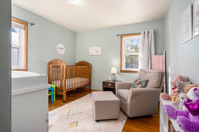 211 Hodson Avenue, Mishawaka, IN 46544