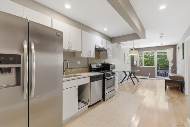 14328 41st Avenue 2D, Flushing, NY 11355