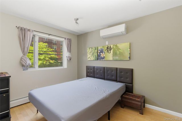 14328 41st Avenue 2D, Flushing, NY 11355