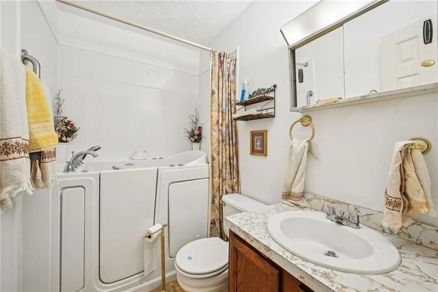 187 Timber Creek SW Lane, Marietta, GA 30060