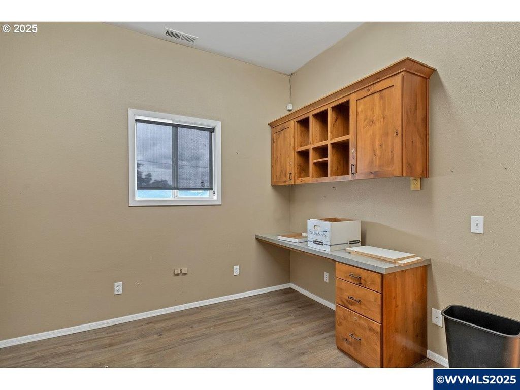 Image 20 of property listing at 17780 SE Wallace Rd, Dayton, OR 97114