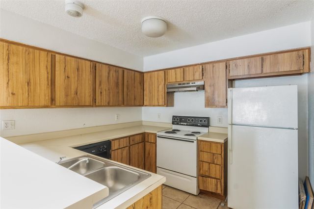 12225 Sandpiper Drive 122, Houston, TX 77035