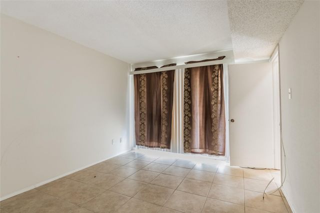 12225 Sandpiper Drive 122, Houston, TX 77035