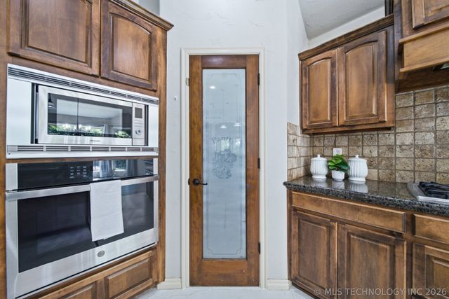 26640 Duck Pond Lane, Claremore, OK 74019
