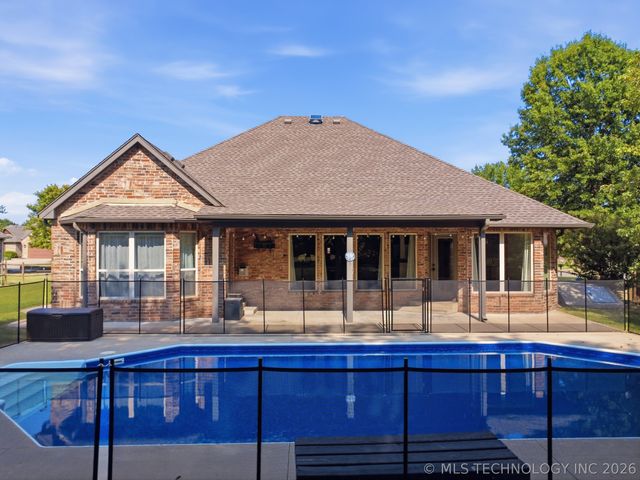 26640 Duck Pond Lane, Claremore, OK 74019