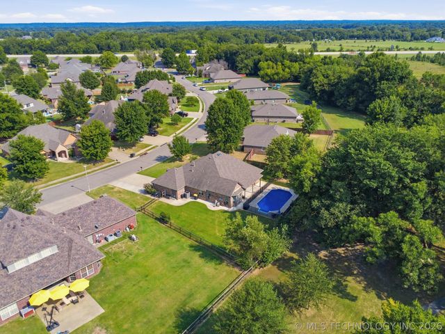 26640 Duck Pond Lane, Claremore, OK 74019