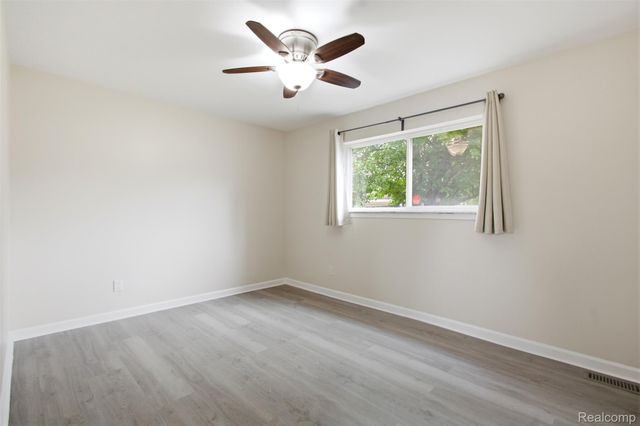 2742 Downey Drive, Troy, MI 48083