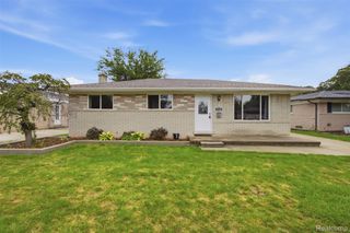 2742 Downey Drive, Troy, MI 48083