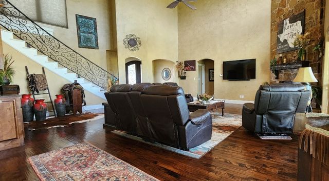 1397 CR 338, Gainesville, TX 76240