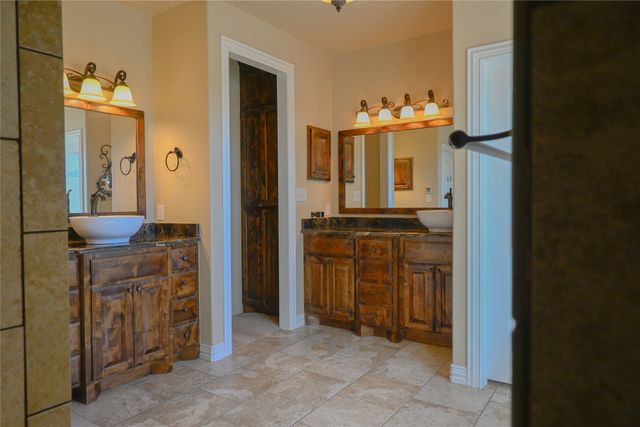 1397 CR 338, Gainesville, TX 76240