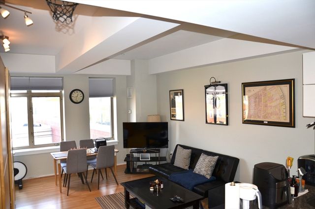 35 Fay St 609, Boston, MA 02118