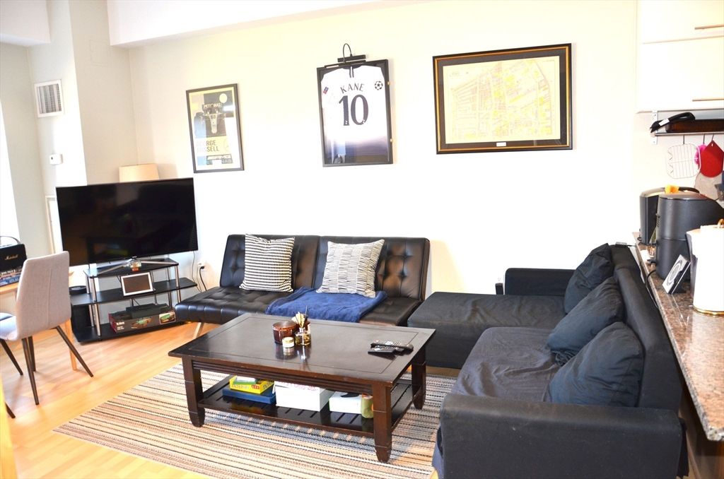 35 Fay St 609, Boston, MA 02118