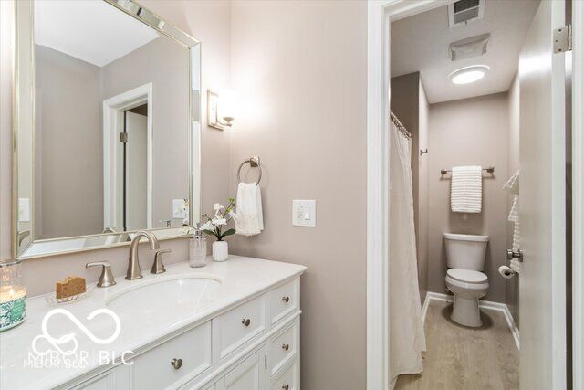9452 Fordham Street, Indianapolis, IN 46268