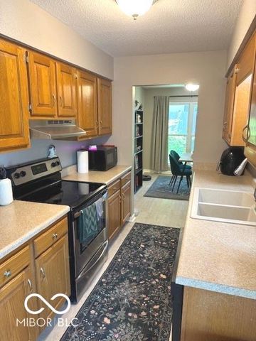 9452 Fordham Street, Indianapolis, IN 46268