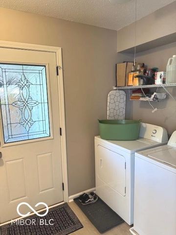 9452 Fordham Street, Indianapolis, IN 46268