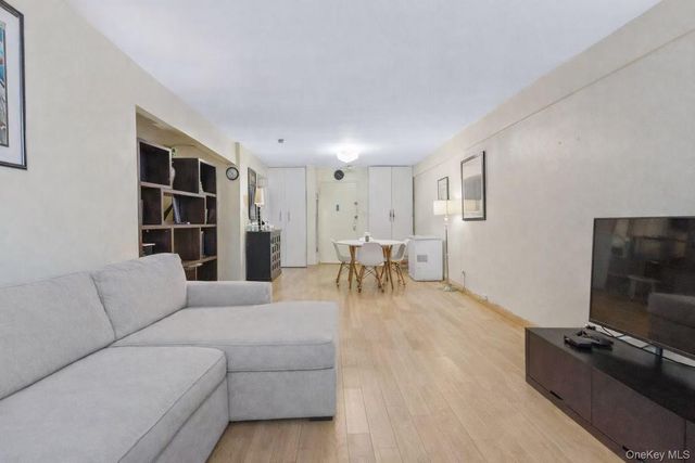 14205 Roosevelt Avenue 339, Flushing, NY 11354