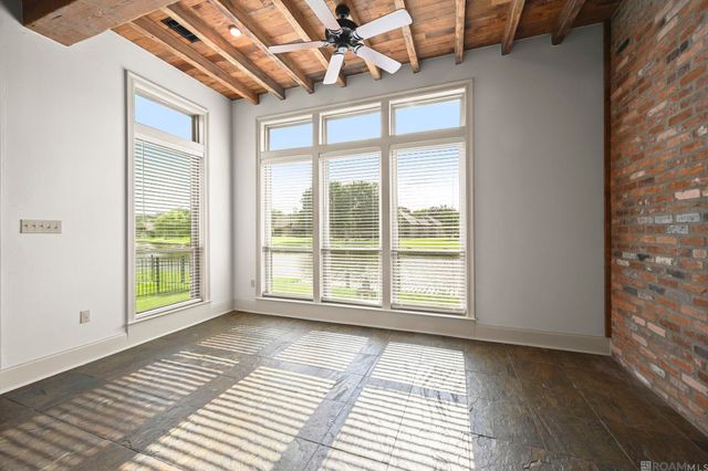12274 Oak Colony Dr, Geismar, LA 70734