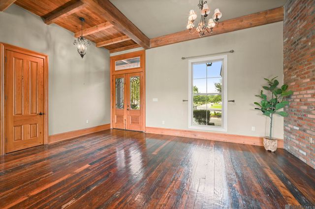 12274 Oak Colony Dr, Geismar, LA 70734