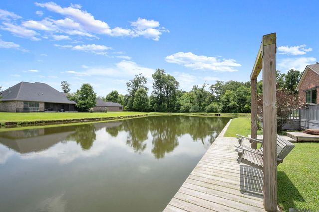 12274 Oak Colony Dr, Geismar, LA 70734