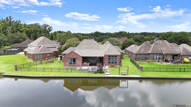 12274 Oak Colony Dr, Geismar, LA 70734