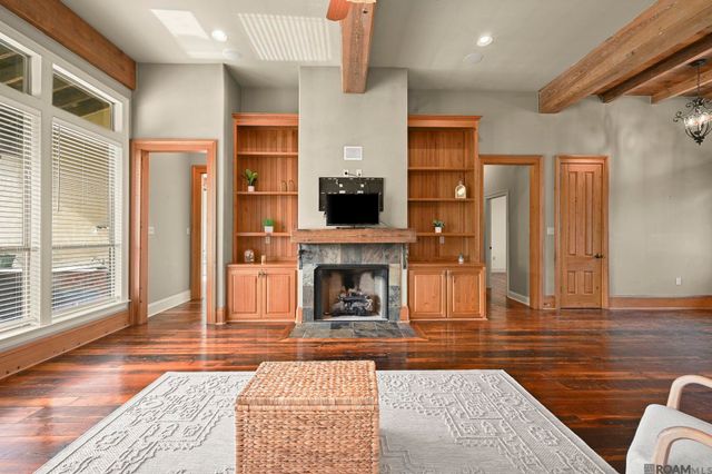 12274 Oak Colony Dr, Geismar, LA 70734