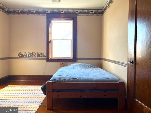 466 E MAIN ST, Leola, PA 17540